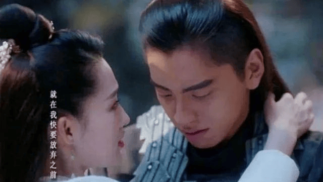 原创怪不得吴京不建议女孩当演员李沁拍吻戏被男演员占便宜亲到变形