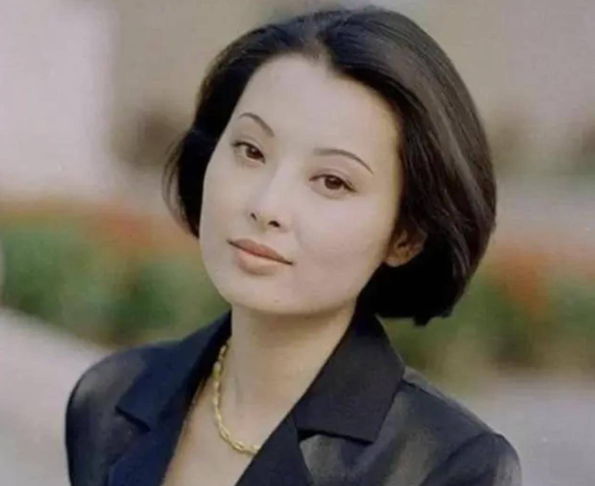 原创袁立偷狗和袁立文学背后的真相好离谱但又真的好搞笑