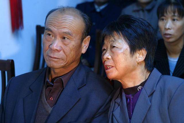 今年清明二叔二婶要坐我车回老家我拒绝你们自己坐火车回去