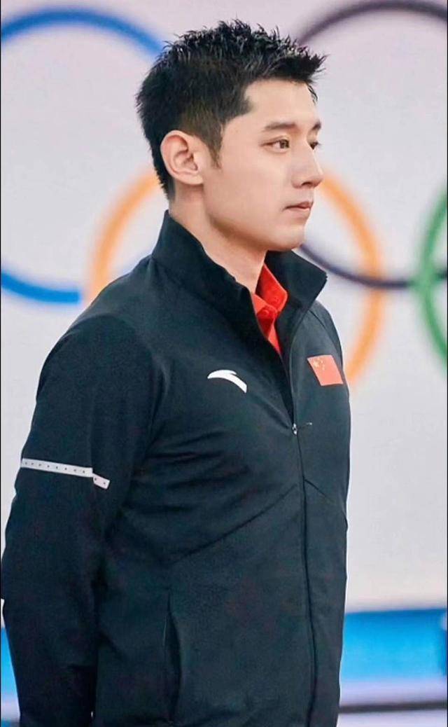 原创闪耀国际舞台杨毅评述体坛出彩的三位中国体育明星