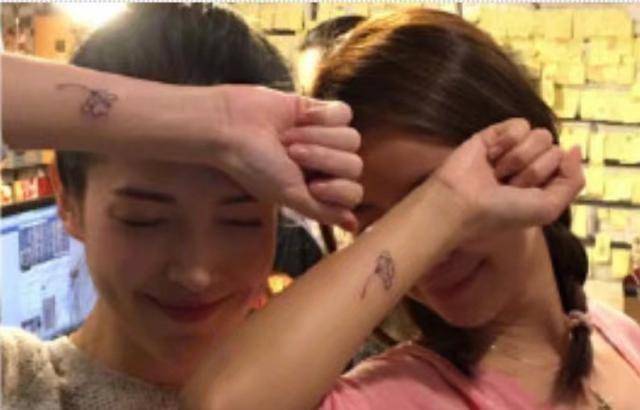 《还珠格格》爆红,《亲爱的客栈》中,遮纹身举动盖过老戏骨_林心如