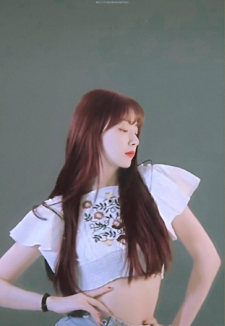 华少_因为_背景