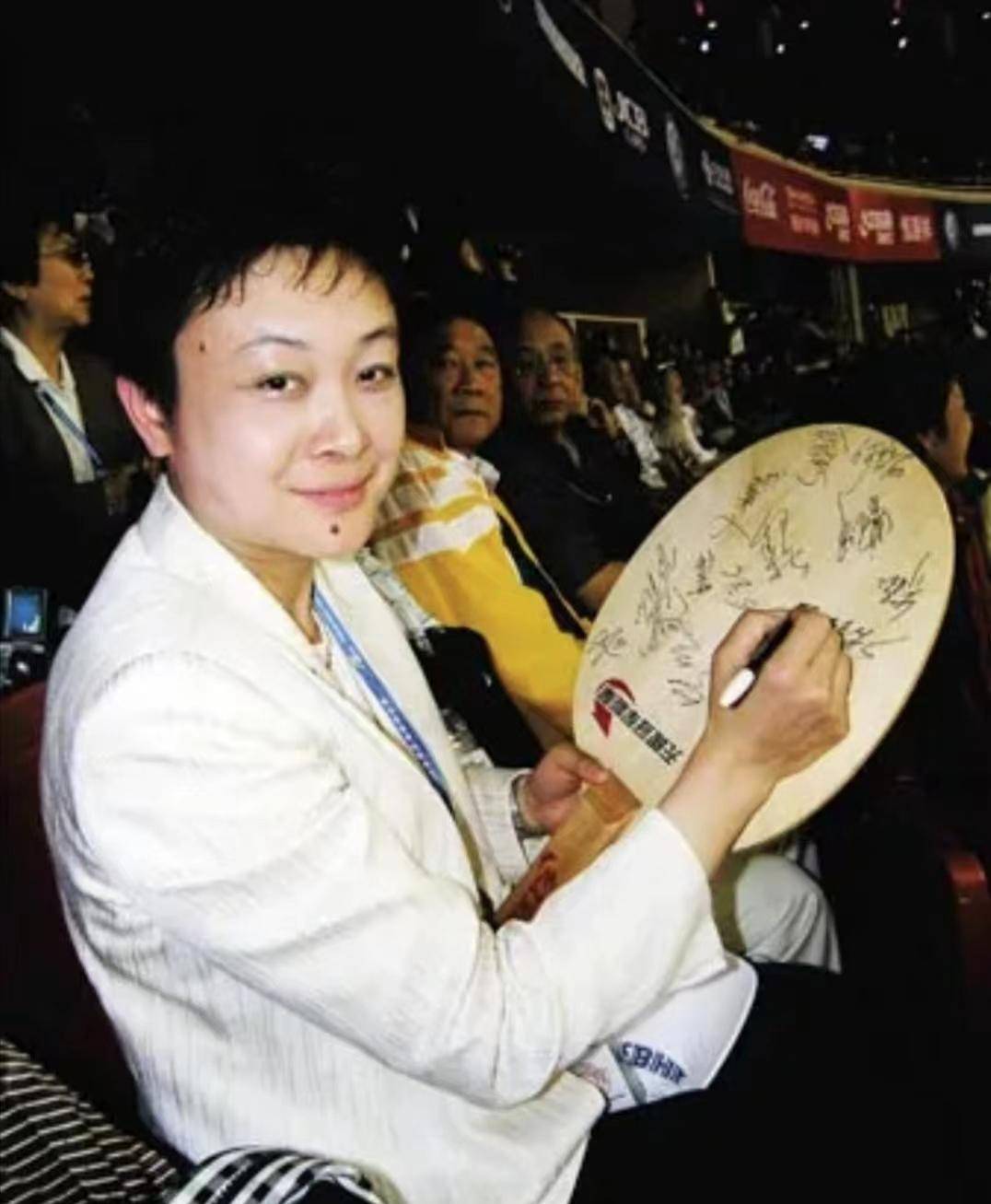 30年前战胜邓亚萍并高喊"呦西"的小山智丽,现状如何了?