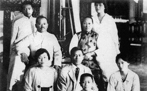 他是典型的"凤凰男",娶了一位奇女子,家族占据大半个中国_宋耀如