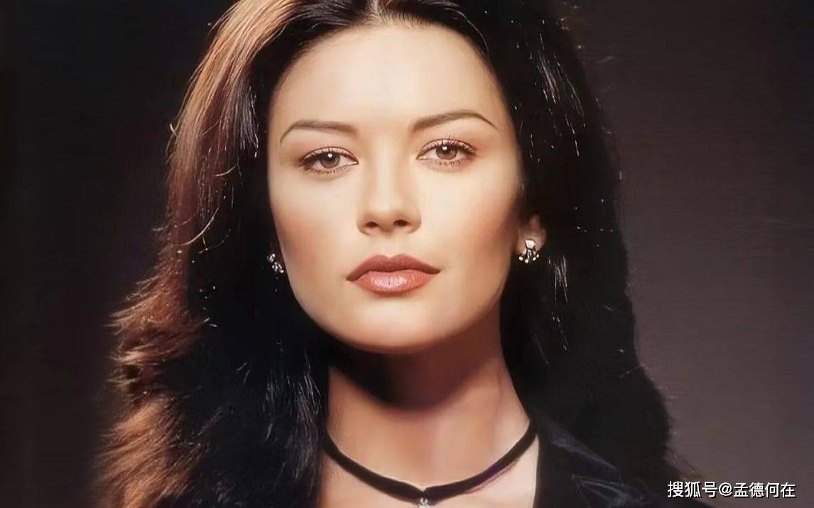 总的来说,泽塔琼斯是一位非常出色和有魅力的女星.