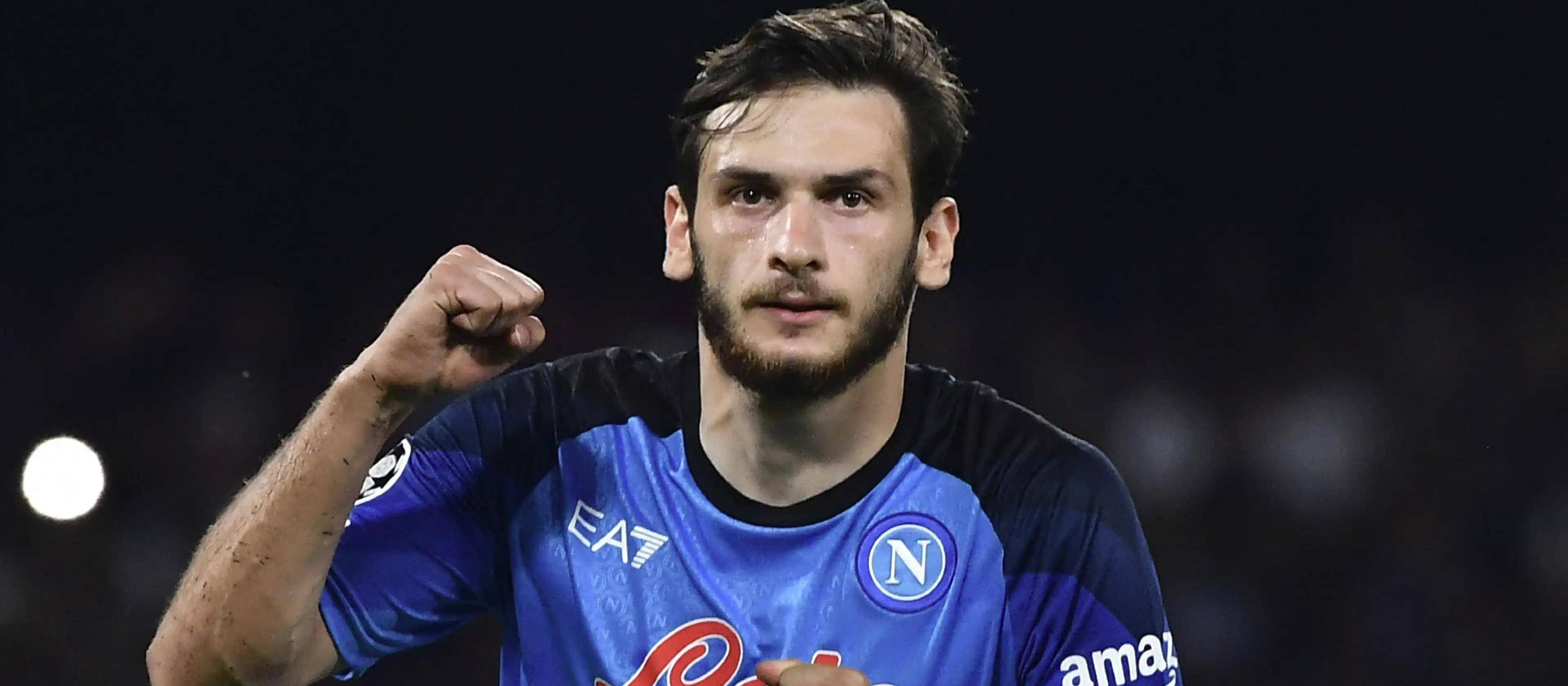 拉菲尼亚·费兰·托雷斯离队了?罗马诺:不大可能.