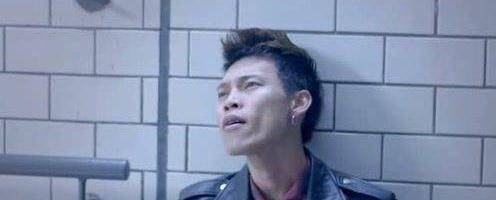 原创曾靠1首歌身价不菲的广东雨神开豪车住别墅如今淡出视线