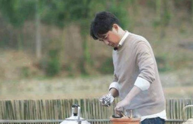 原创向往导演爆料黄磊做饭的猫腻粉丝直呼太失望