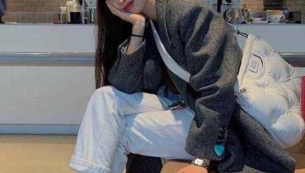 车静媛素色穿搭太高级什么样的女生适合简约大气的搭配