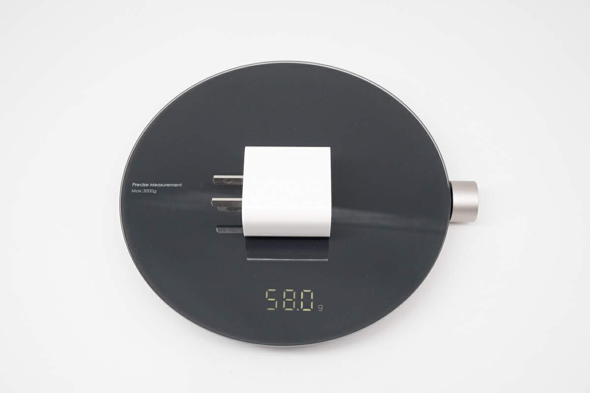 再将充电器与电芯一同称重,再减去充电器的重量.