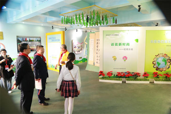 全国学雷锋两会学雷锋活动升级版推进会在浙江金华举行