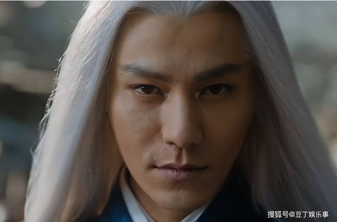 在《风起陇西》里,陈坤同学作为男主之一,根本问题没有充分展示出一个