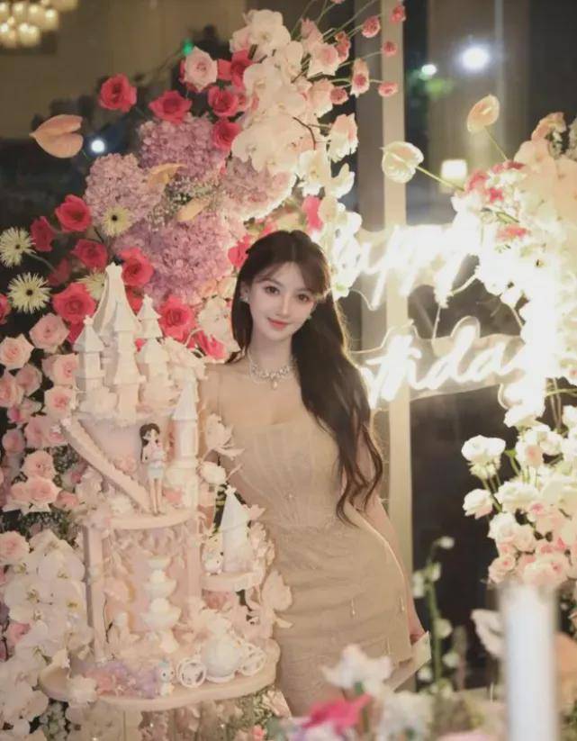 黄晓明已二婚?妻子年纪不大,水很深!