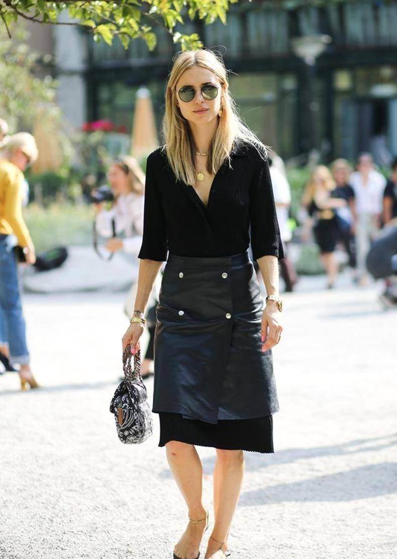 "衬衫 皮裙"才是2021最洋气的穿搭,轻松提升气质!_时尚_显得_服装