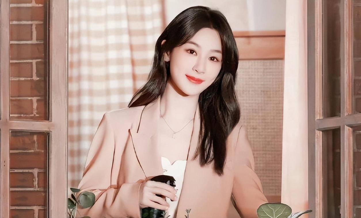 原创杨紫承欢记定档却遇到阵容豪华的另一部剧它们同一天播出