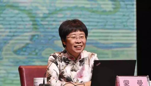 原创中国诗词大会天涯何处无芳草是何意评委蒙曼解读翻车