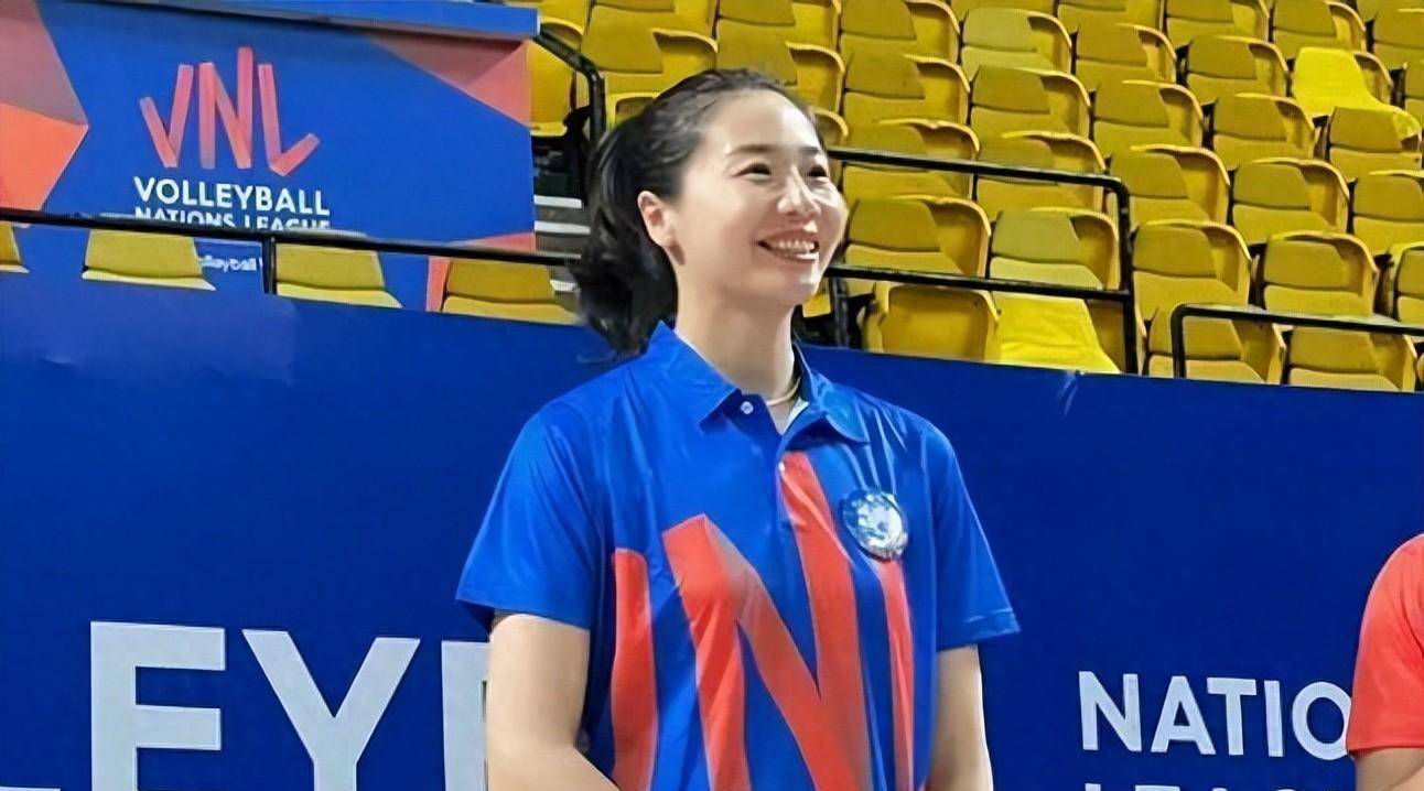 原创恭喜体育魏秋月正式上任亮相体育新岗位蔡斌欣喜朱婷期待