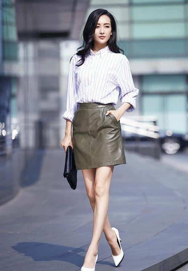 衬衫皮裙才是2021最洋气的穿搭轻松提升气质