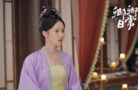 演完《与凤行》再演《承欢记》,出场就被观众骂,长相神似何赛飞_杨紫