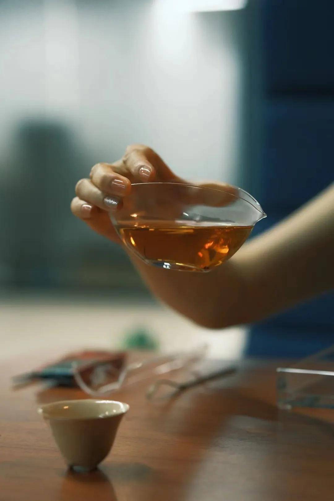 茶艺师泡茶照片图片