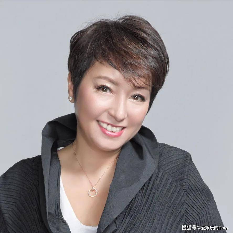 原创黎明诗离世真相何在胃癌胰脏癌三重困扰病房照片曝光令人唏嘘