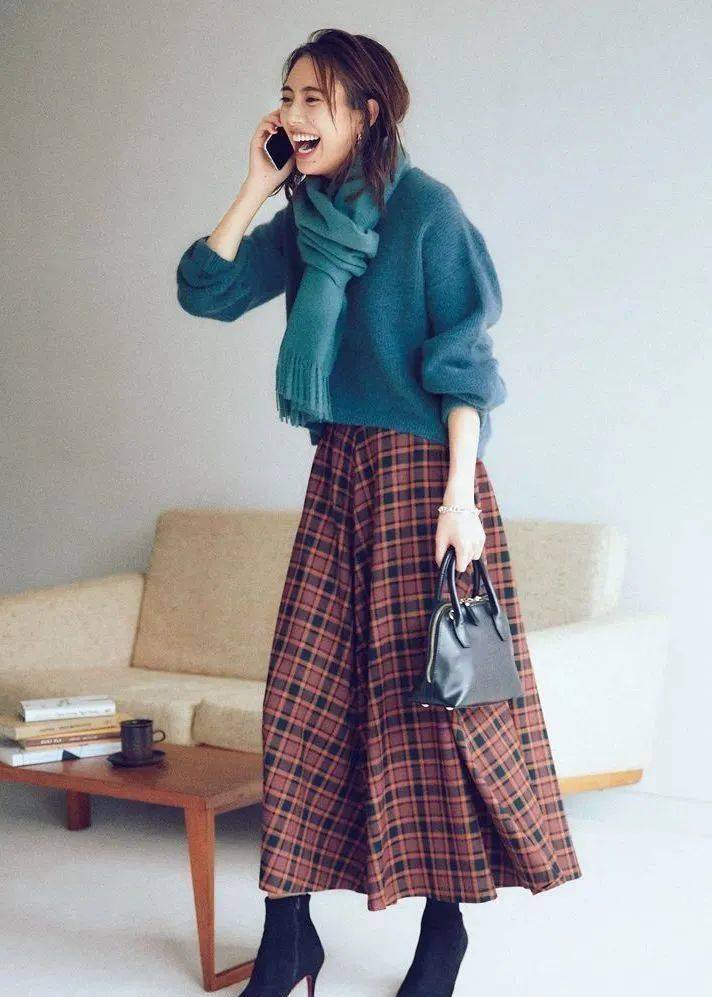 原创大毛衣半裙堪称大气天花板的组合必须穿