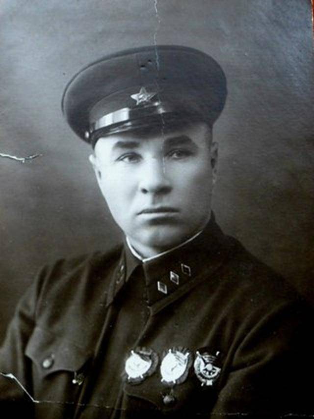 二战期间美国牺牲的最高级别将领但他的牺牲却是误伤