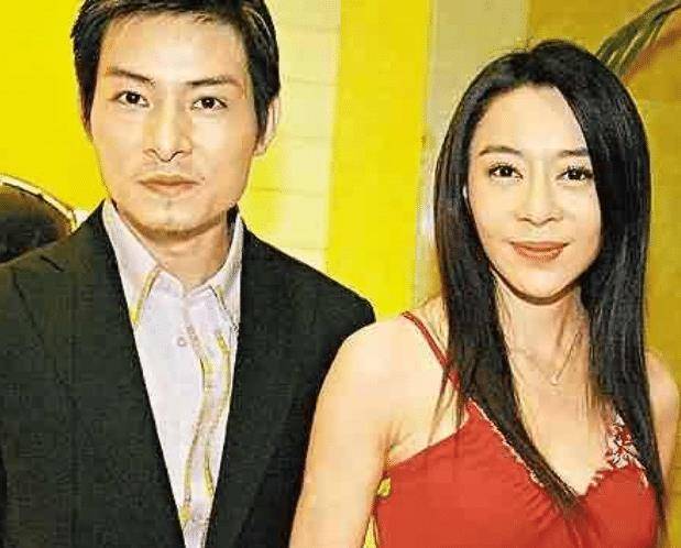 所以后来由于喻可欣和刘德华之间的争吵也越来越多,而他们之间三年在