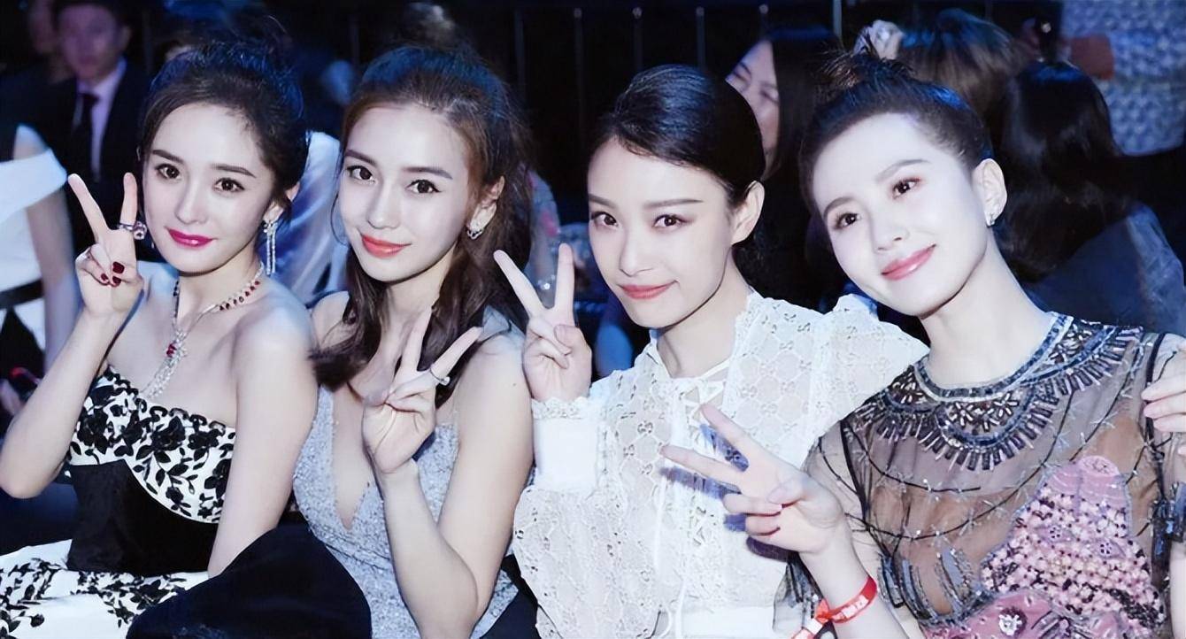 参考资料新浪娱乐—"疯马秀"余波尘埃落定:lisa"炸号",angelababy
