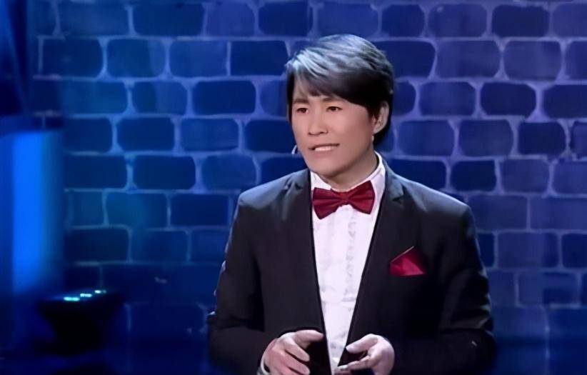 冯小刚还说了几句话,说张世玉的演技很一般,还需要再多