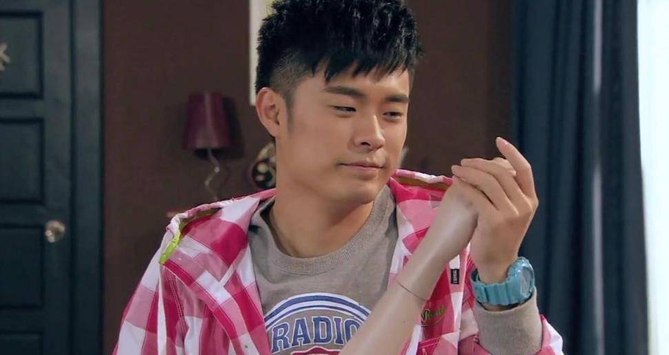 5位娶了素人的男明星,有人越过越旺,有人人设崩塌_杨迪和_陈赫_网友