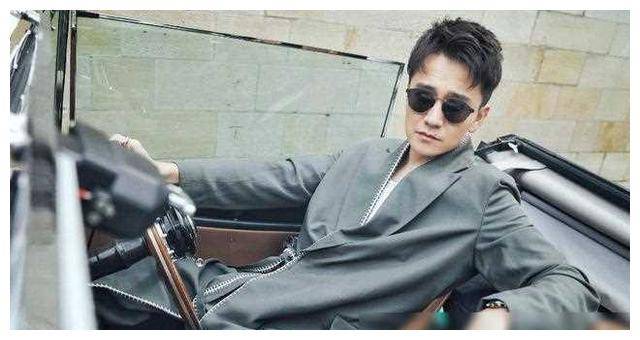 相恋6年再看翟天临境遇早已走上和辛芷蕾截然不同的道路