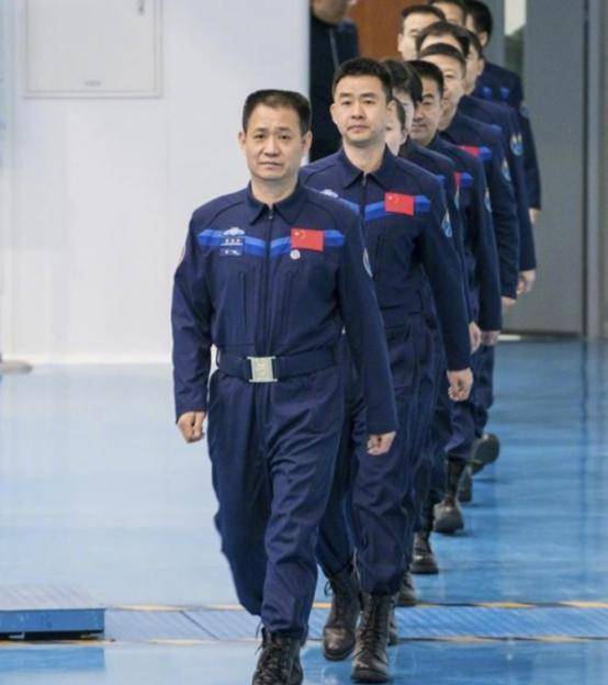 备份航天员吴杰经过炼狱般训练却屡次落选今甘当铺路石