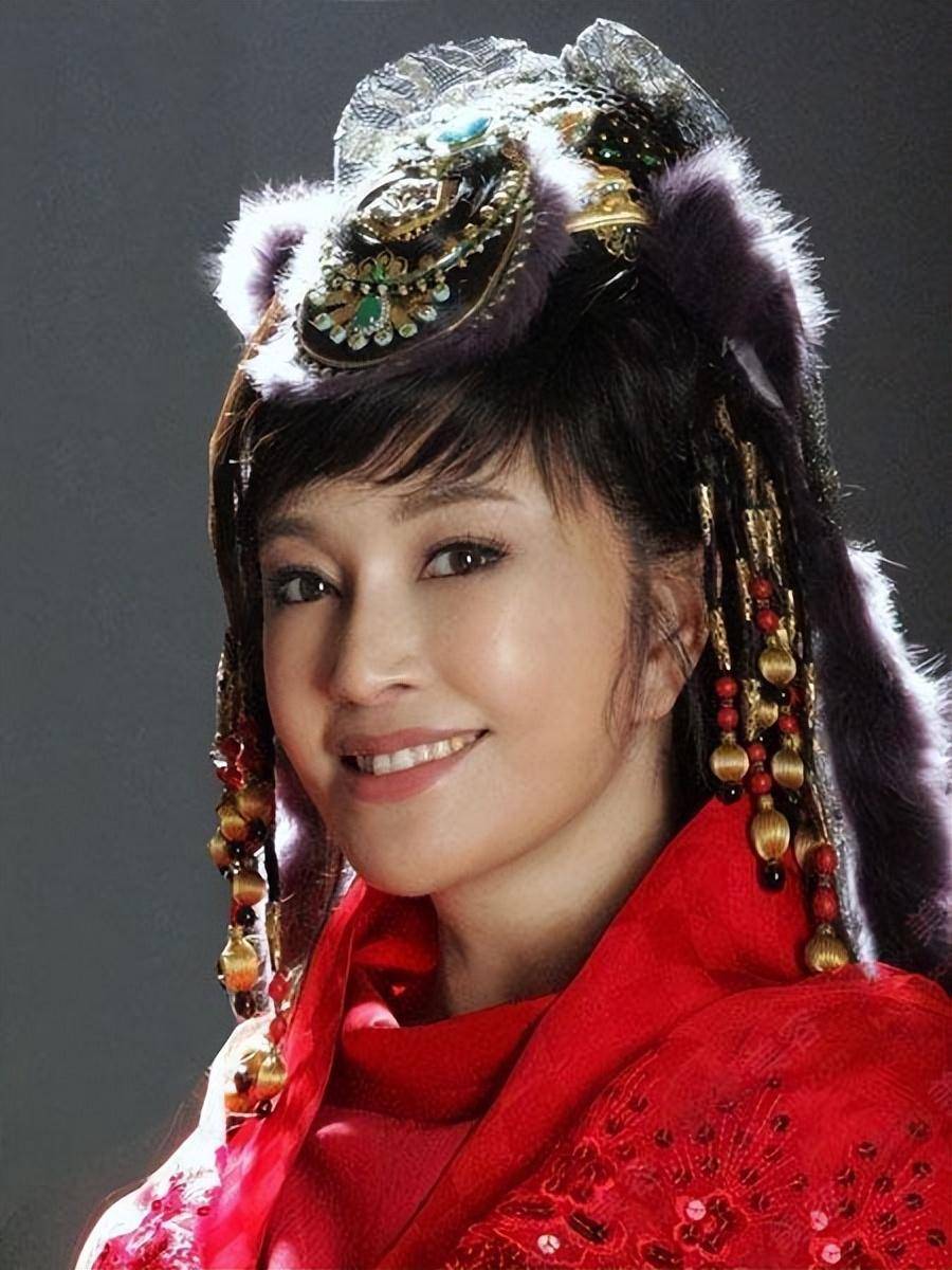 满脸褶子,却要演双马尾的少女,网友:真不害臊吗_董洁_观众_刘晓庆