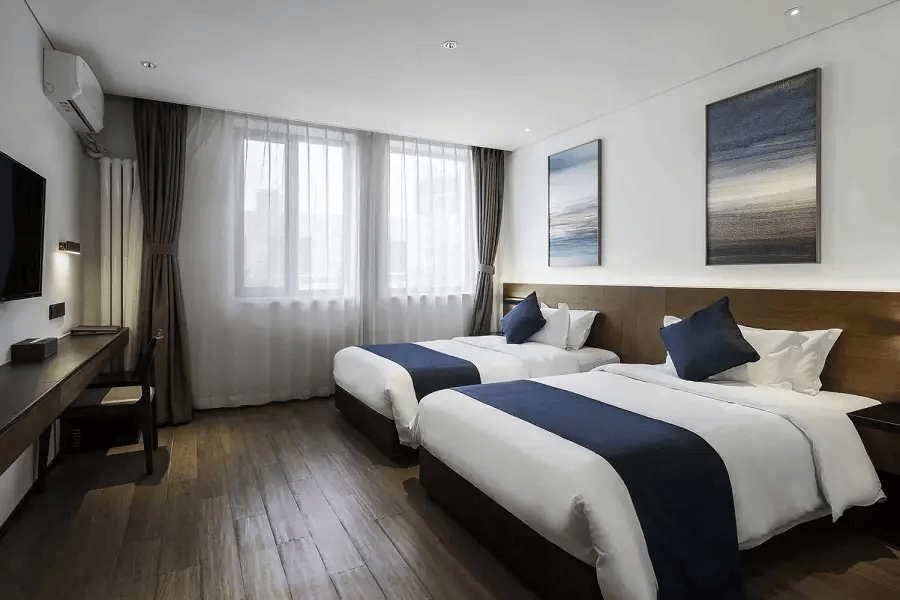 首先,合理布局要有效规划,通常酒店一眼望进去便是大堂了,这是一个