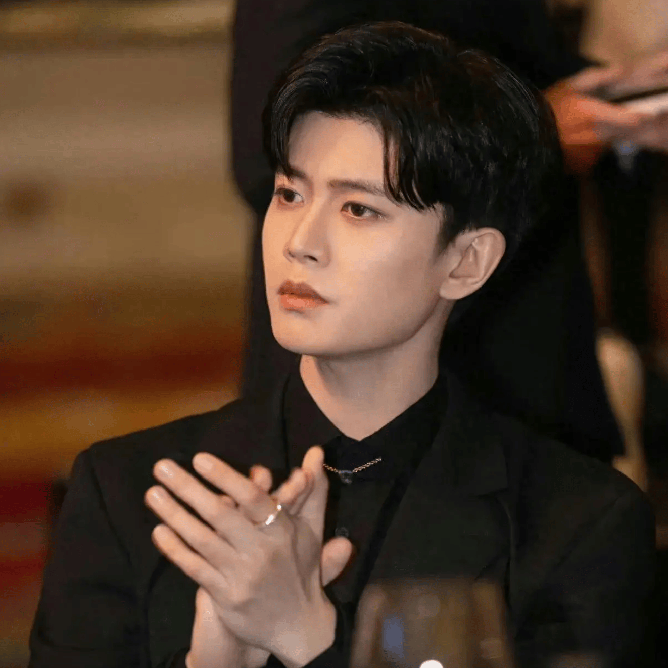 任嘉伦六年前和六年后对比 相差甚大