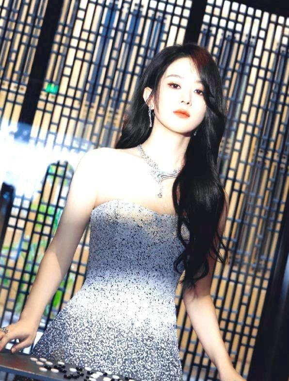 赵丽颖晒出娃照4岁儿子萌萌哒她完全变了个样