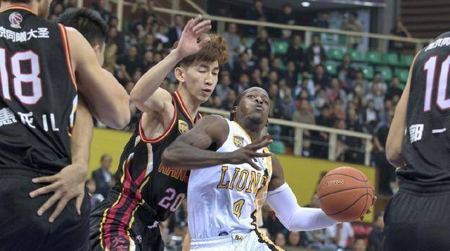 单外援作战广厦依然能够大胜同曦队足见广厦实力有多强