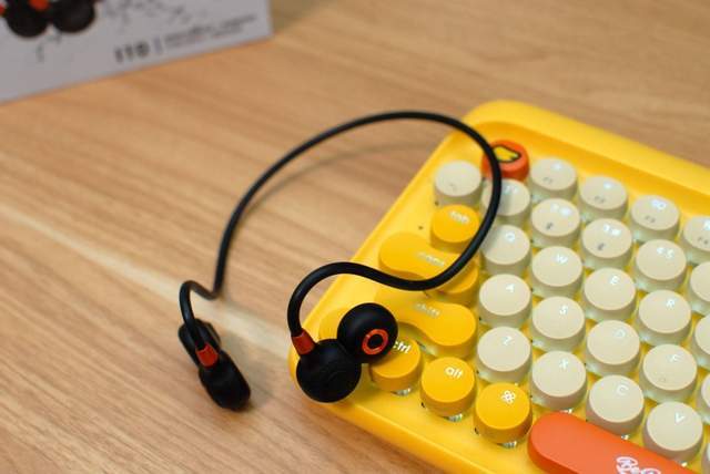 雷登i10空气传导耳机开放式聆听液态硅胶打造舒适新体验