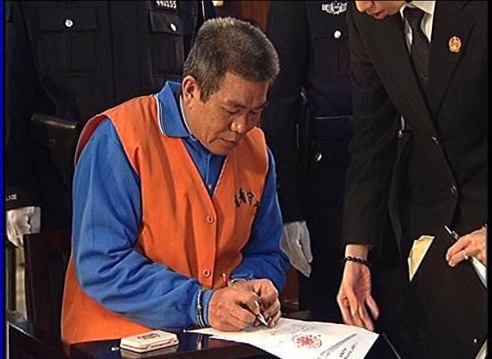 36吨,曾为家乡公益捐款_陈炳_毒品_数量