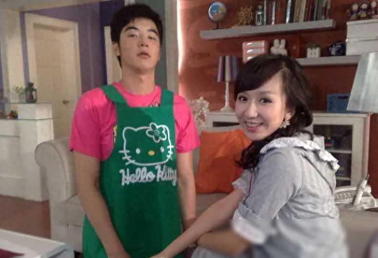 娄艺潇爱情公寓露肉风波主演电影受差评