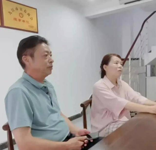 错换人生事件中熊磊难以掩饰的贪心反而弄巧成拙