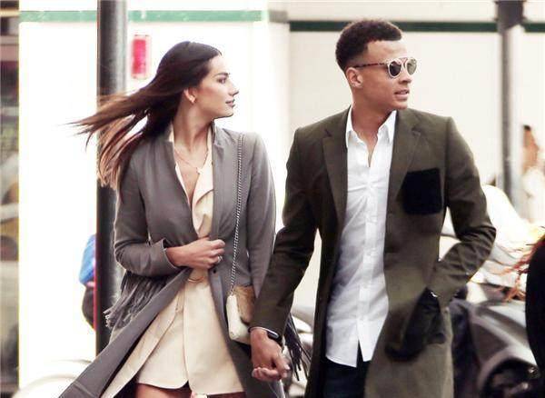 原创大饱眼福英格兰中场大将或回归战哥伦比亚美艳女友让球迷期待