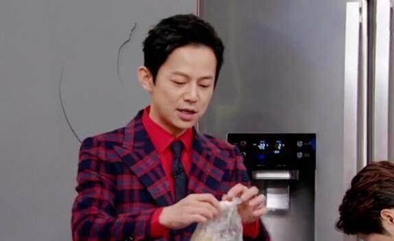 原创陈赫说他老婆张子萱要网上分享孕期日记时他俩差点吵一架害怕又不