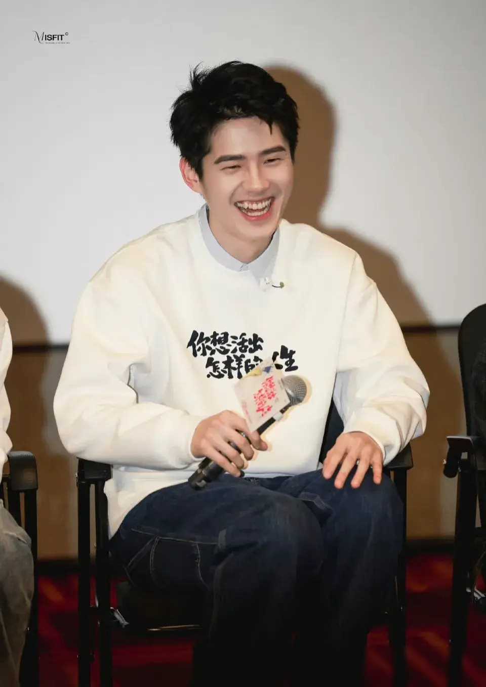 原创刘昊然与周冬雨分手后颜值回春那种少年感又回来了好帅