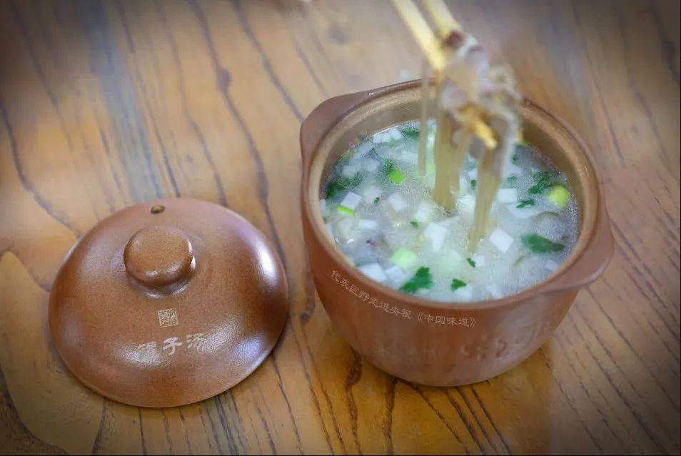 水煎包◎◎菏泽烧饼◎◎曹县芦笋◎◎郓城壮馍◎◎单县撒子◎◎刻瓷