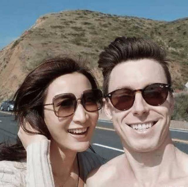 陈赫前妻晒与男友合照,同框恩爱好般配,果然当初做对了选择_许婧来