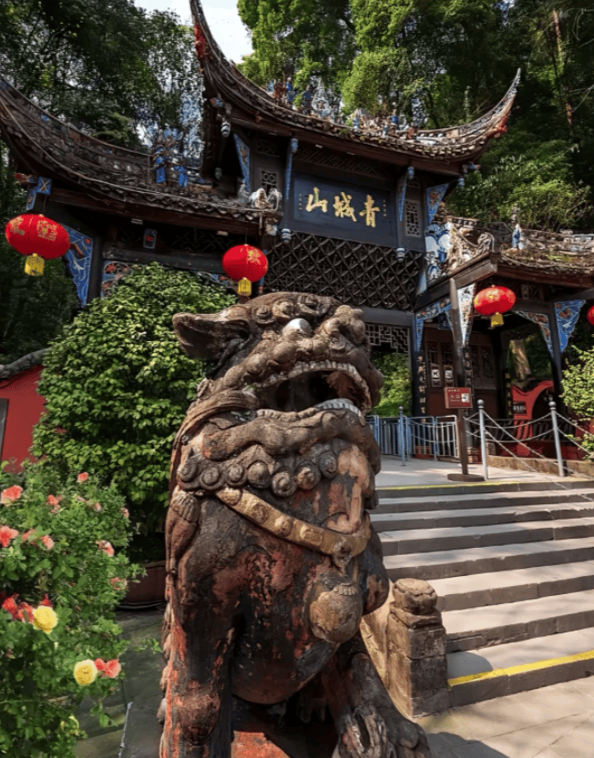 五一去四川旅游4天跟团攻略,成都青城山四天要多少钱