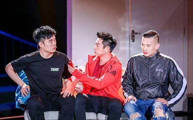 陈赫大学寝室4个人火了3个为何不帮剩下那个郑恺带不动