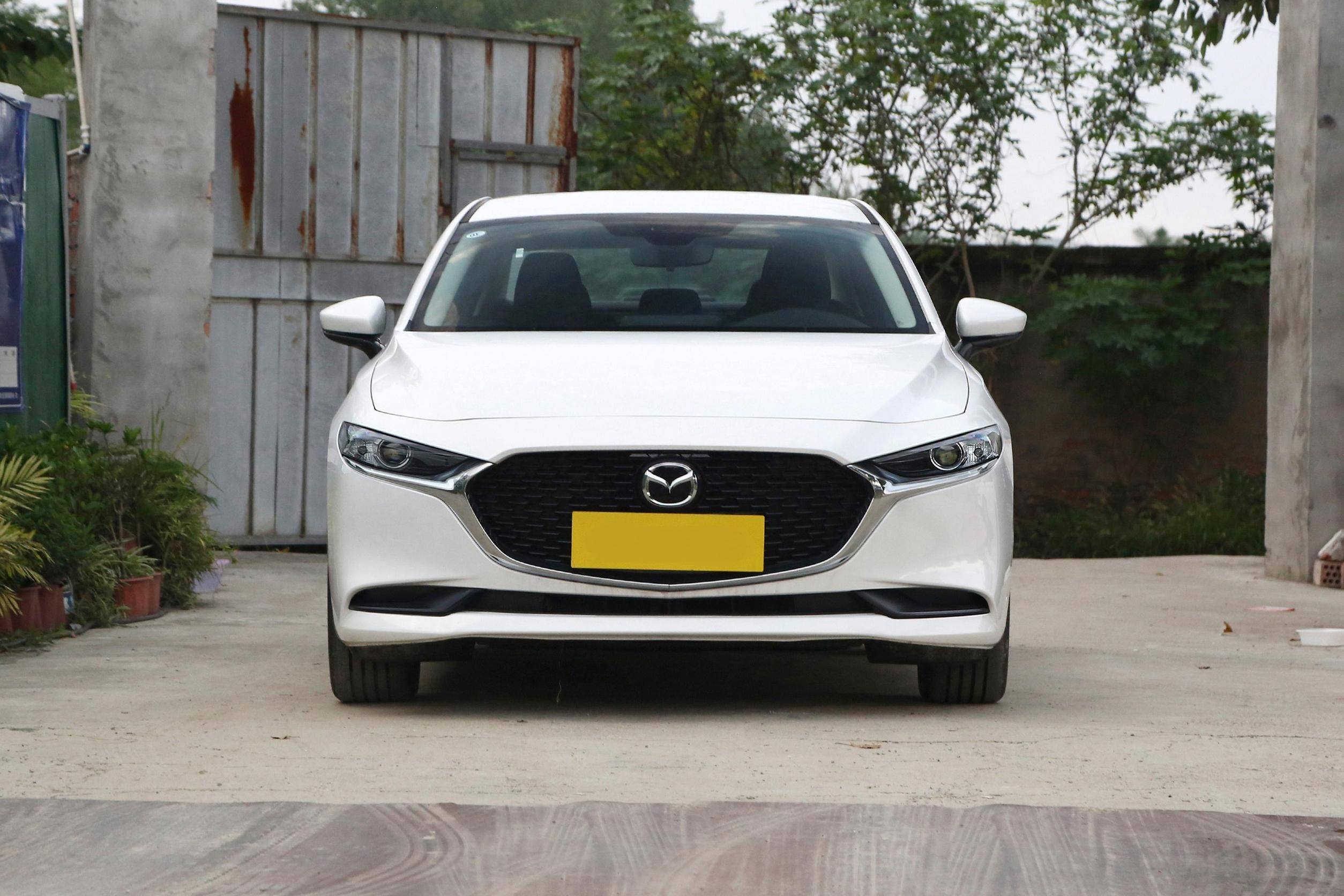 定位为合资紧凑型轿车的马自达3昂克赛拉的厂商指导价为8.99-18.